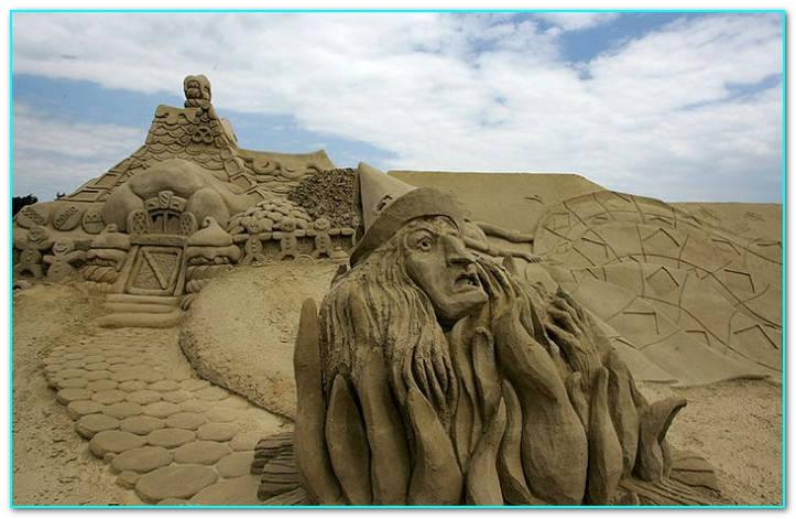 Замки из песка